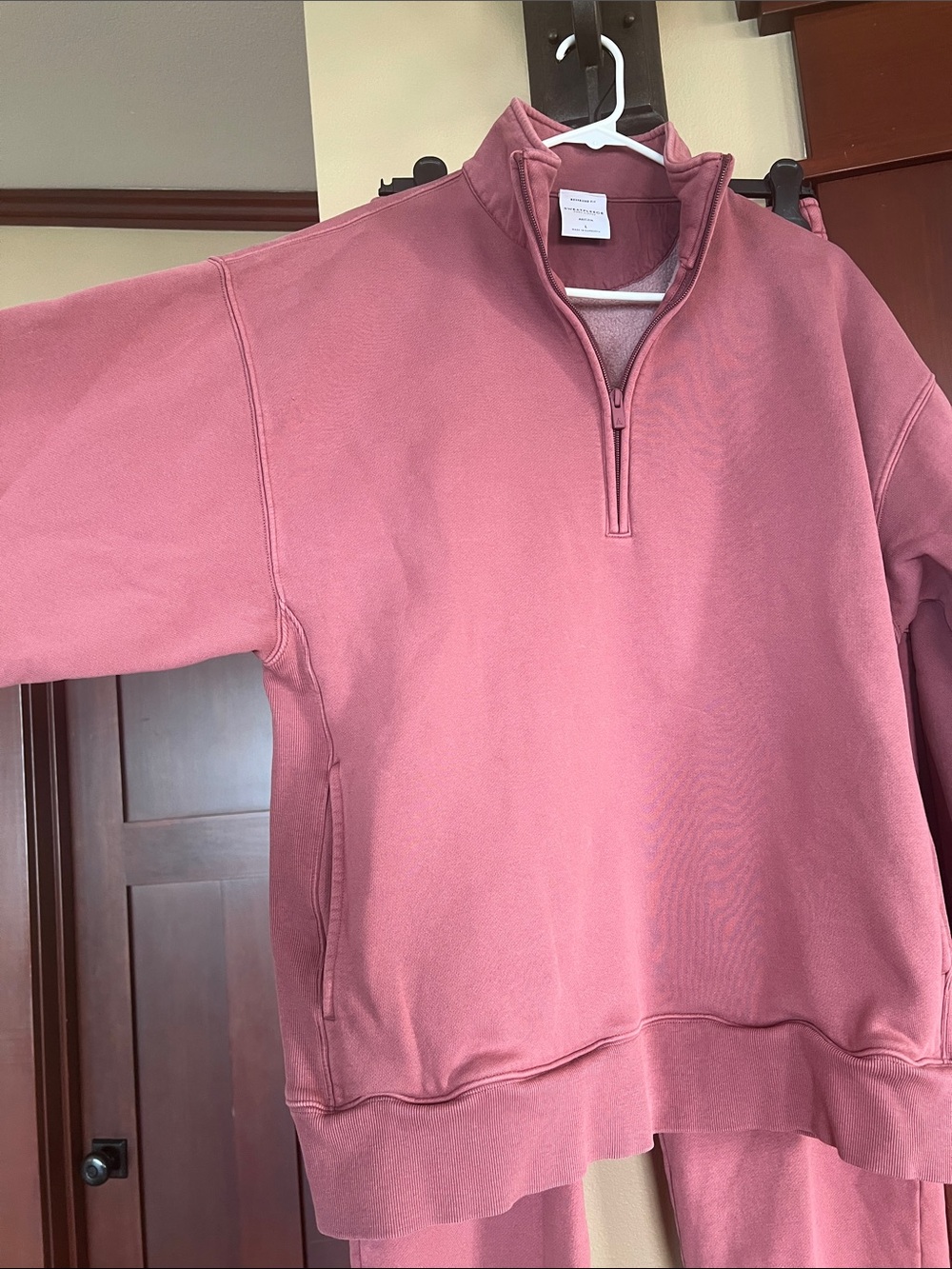Aritzia boyfriend half zip sweatshirt - Picture 5 of 10